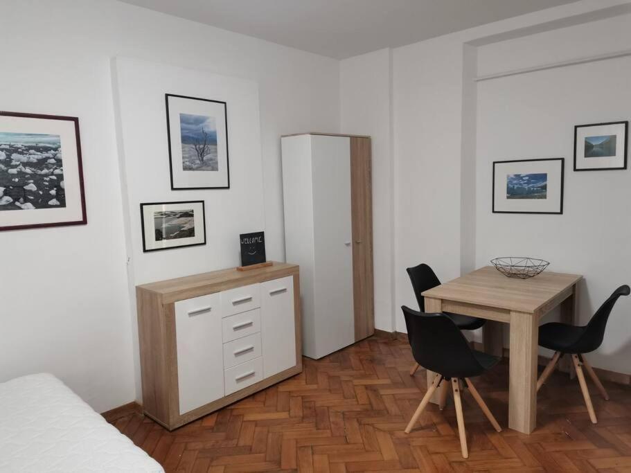 New Episode - Apartment With Private Parking Ljubljana Eksteriør bilde